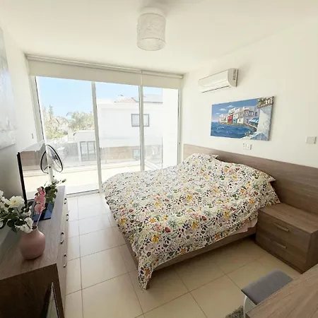 Villa Bow Paralimni